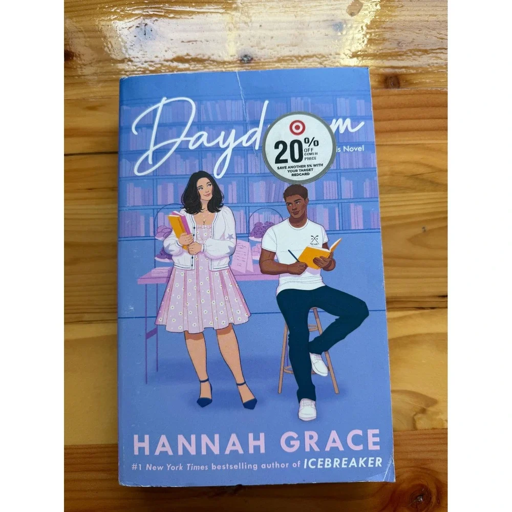 Daydreamer by Hannah Grace – Paperback – Great Condition - Picture 1 of 4